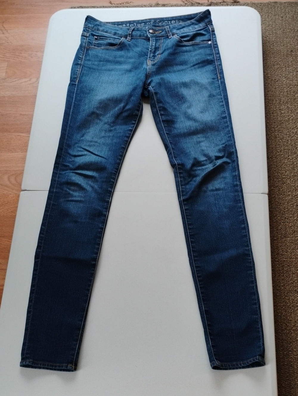 EUC WOMENS ARTICLES OF SOCIETY STRETCH JEANS